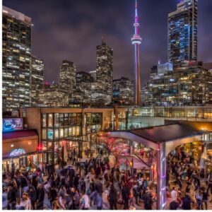 Toronto về đêm: Sôi động và sôi nổi